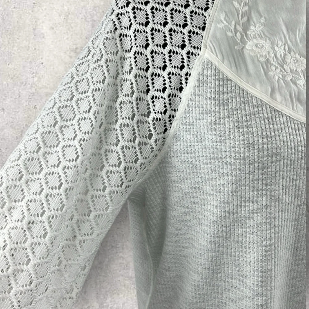 Free People White Thermal Lace Sleeve Top Size‎ S